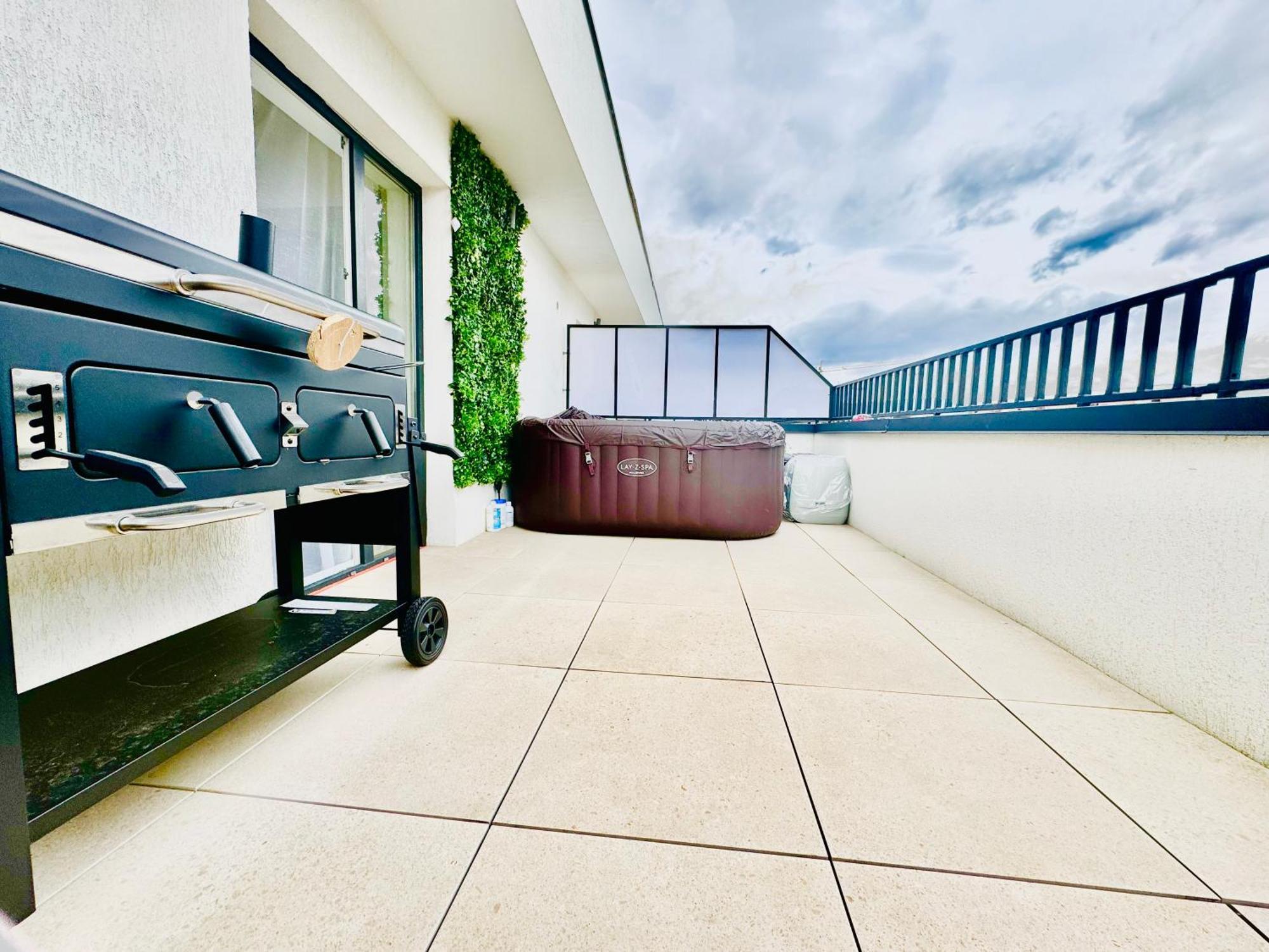 Luxury Apartment Sinuhe Brasov Ngoại thất bức ảnh