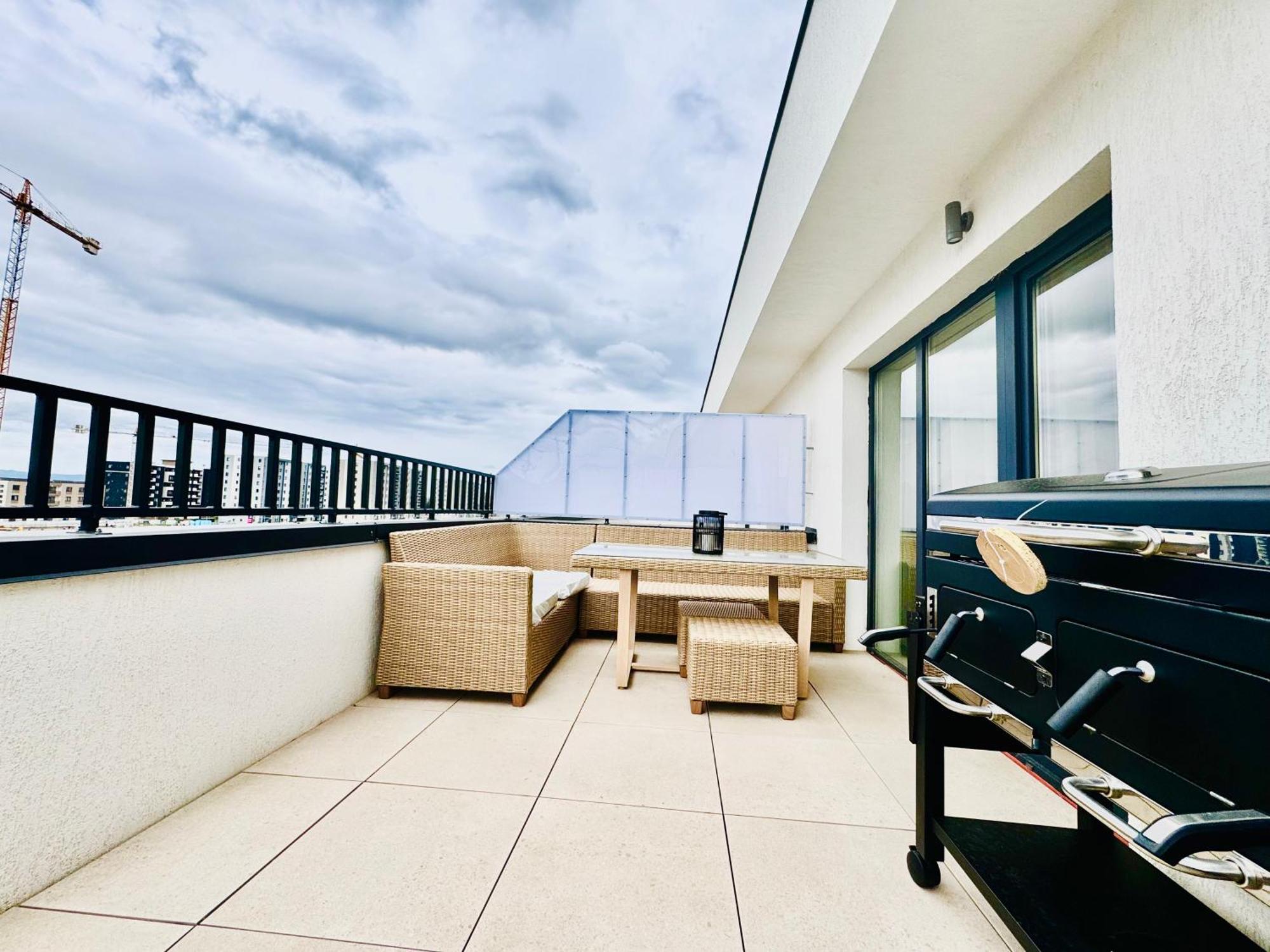 Luxury Apartment Sinuhe Brasov Ngoại thất bức ảnh